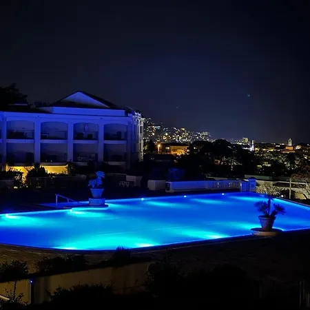 Apartment Un De Charme Vue & Piscine D'exception
