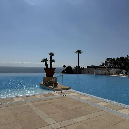 Un De Charme Vue & Piscine D'exception Apartment